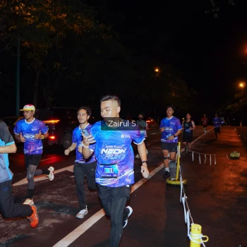 Runner Photo 1703063