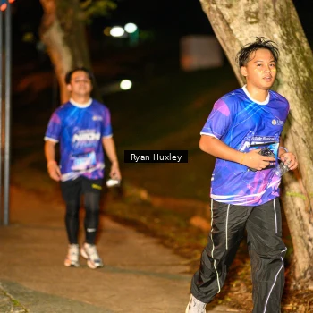 Runner Photo 1703064