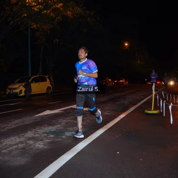 Runner Photo 1703117