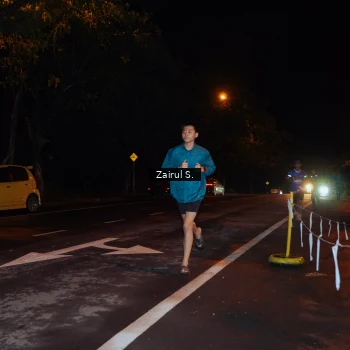 Runner Photo 1703125
