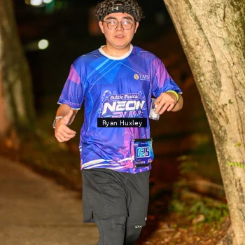 Runner Photo 1703136