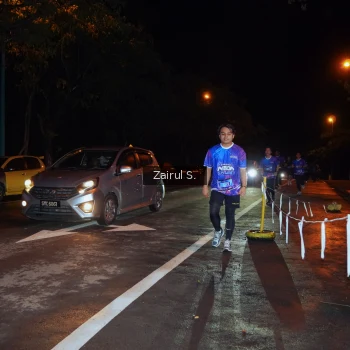 Runner Photo 1703154
