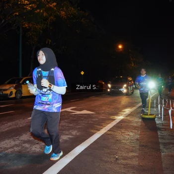 Runner Photo 1703164