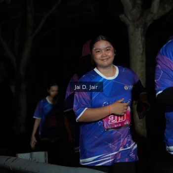 Runner Photo 1703172