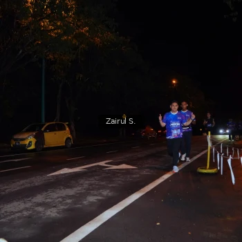 Runner Photo 1703174