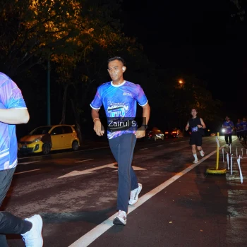 Runner Photo 1703182