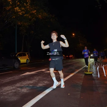 Runner Photo 1703191