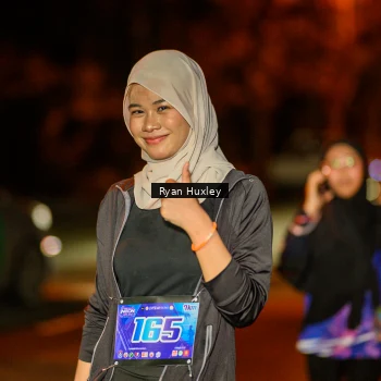 Runner Photo 1703208