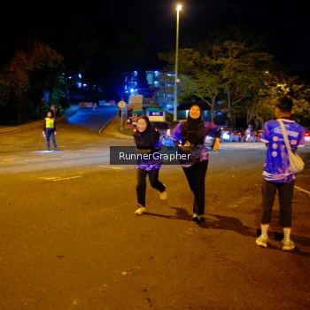 Runner Photo 1703216