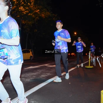 Runner Photo 1703264