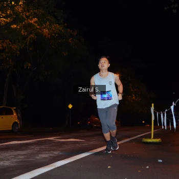 Runner Photo 1703286