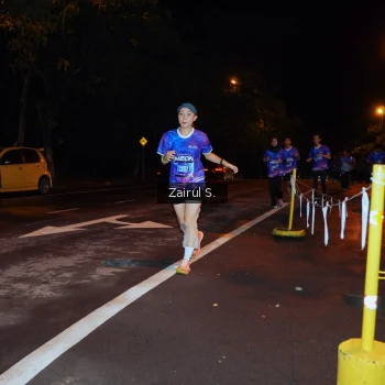 Runner Photo 1703294