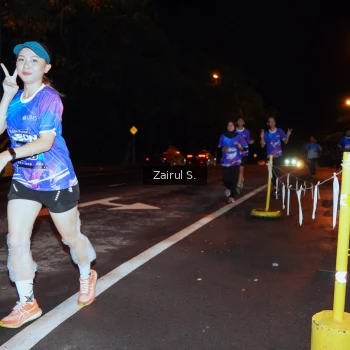 Runner Photo 1703300