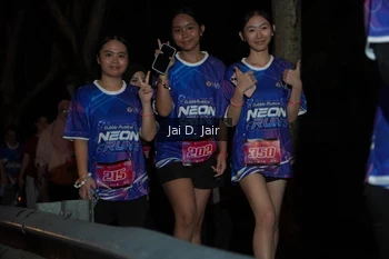 Runner Photo 1703311