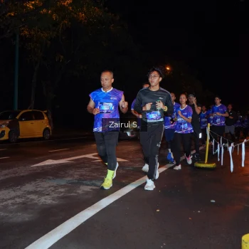 Runner Photo 1703315