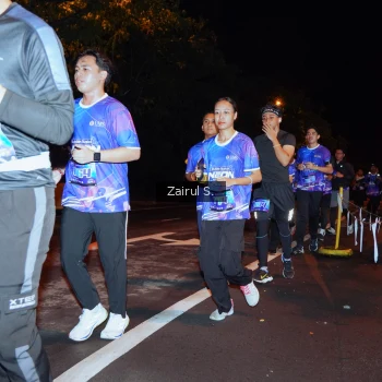Runner Photo 1703322