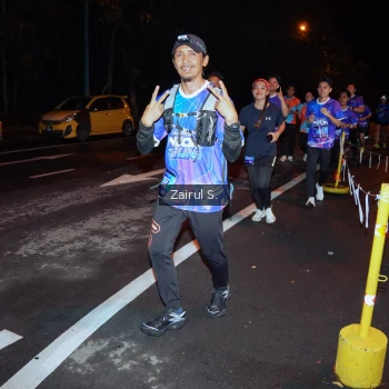 Runner Photo 1703334