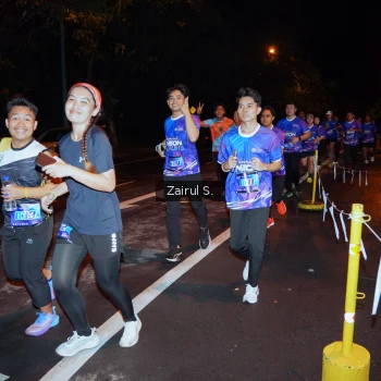 Runner Photo 1703342