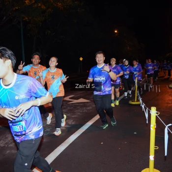 Runner Photo 1703347