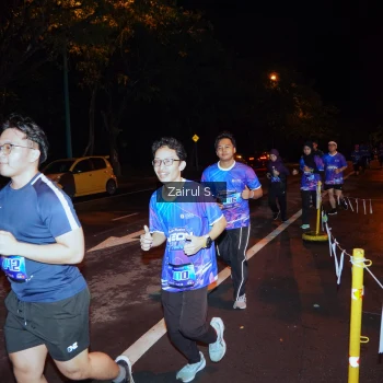 Runner Photo 1703367