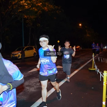 Runner Photo 1703379