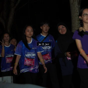 Runner Photo 1703381