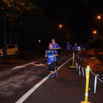 Runner Photo 1703382