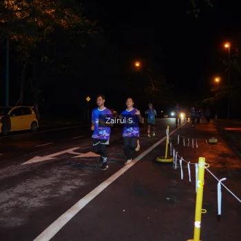 Runner Photo 1703397