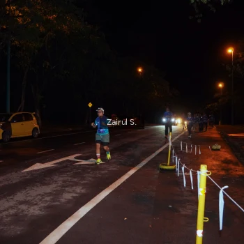 Runner Photo 1703398