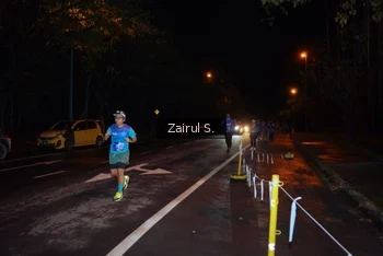 Runner Photo 1703400