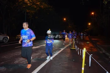 Runner Photo 1703410