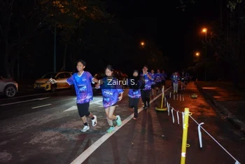 Runner Photo 1703416