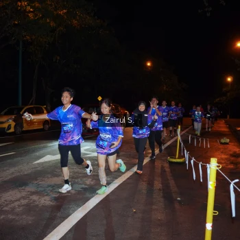 Runner Photo 1703417