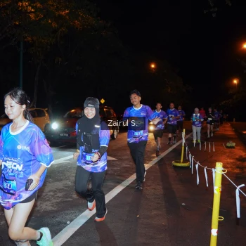 Runner Photo 1703418