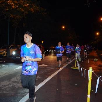 Runner Photo 1703420