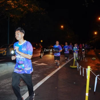 Runner Photo 1703422
