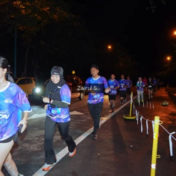 Runner Photo 1703425