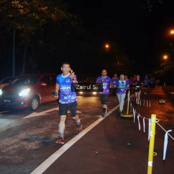 Runner Photo 1703429