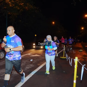 Runner Photo 1703430
