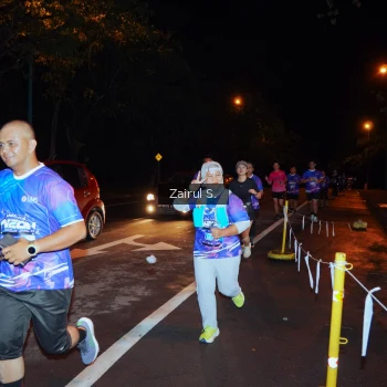 Runner Photo 1703431