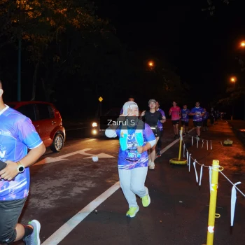 Runner Photo 1703434