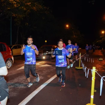 Runner Photo 1703444