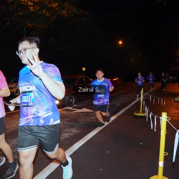 Runner Photo 1703457