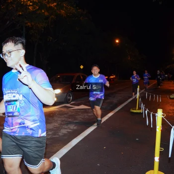 Runner Photo 1703462
