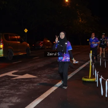Runner Photo 1703480