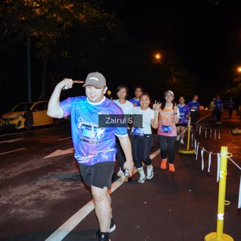 Runner Photo 1703510