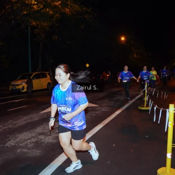 Runner Photo 1703530