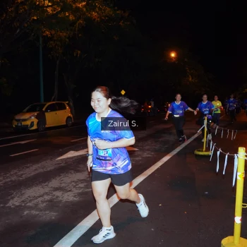 Runner Photo 1703531