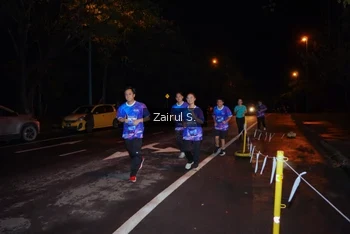 Runner Photo 1703553