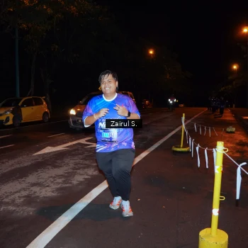 Runner Photo 1703565